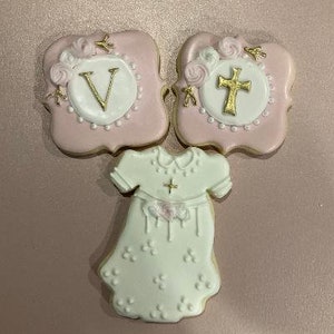 12 Christening dress and plaque cookies