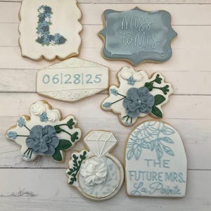 Floral bridal shower cookies