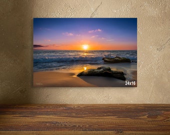 Fotografía del atardecer en la playa de Windansea: olas del océano en tonos morados y naranjas, arte mural costero de La Jolla, impresión artística de playa de California