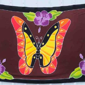 CD564 Kimono Maxi Plus Size com Estampa de Borboletas em Batik Pintado à Mão - Casaco Aberto, Estilo Casaco Longo, Ideal para Praia - Tamanhos até 5X imagem 5