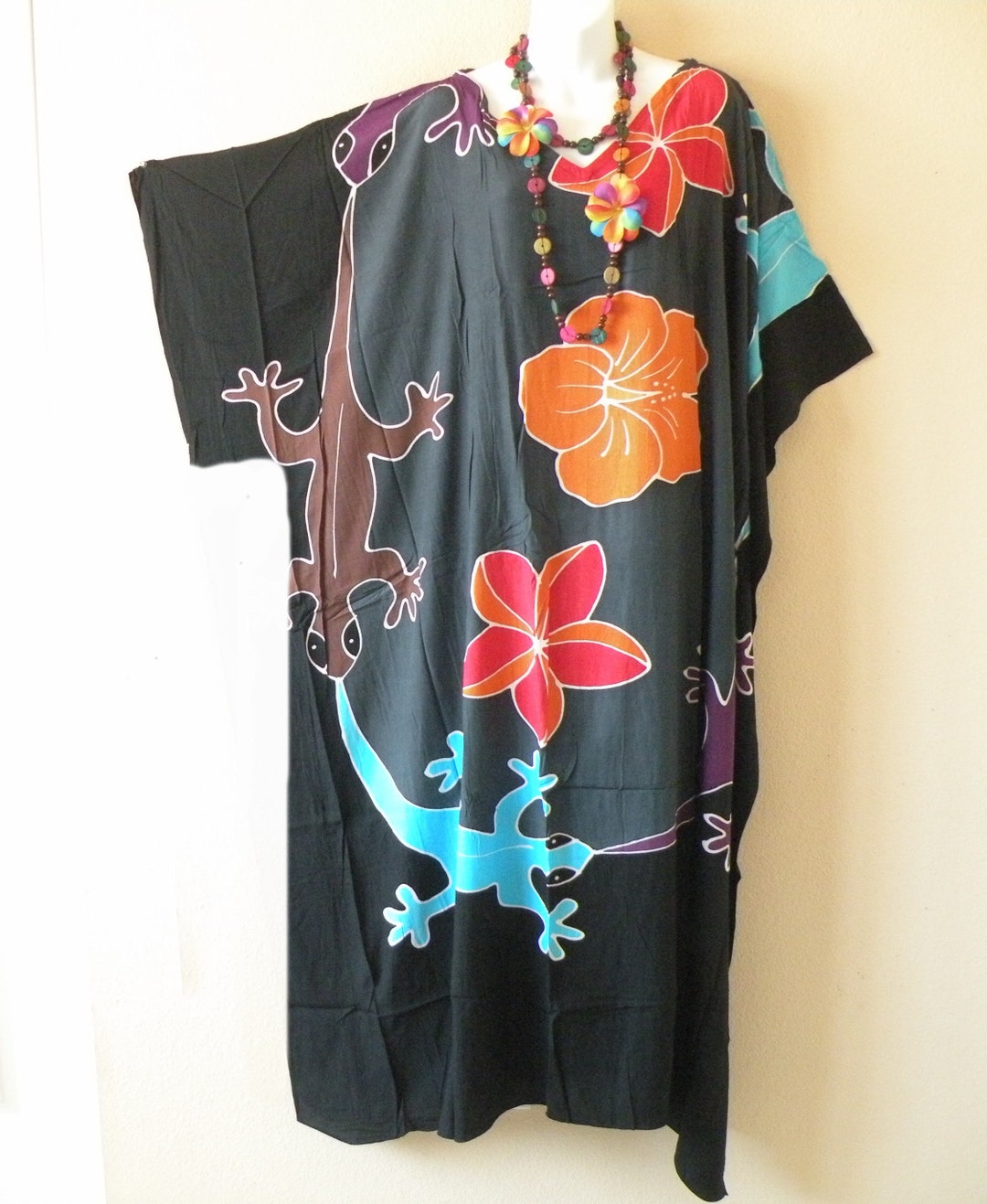 KG41 Gecko and Floral Batik Hand Painted Plus Size Kaftan Caftan Kimono ...