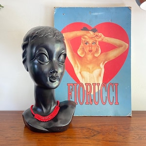 Twiggy head, mannequin. 70s hat head display mannequin model headphone holder, black