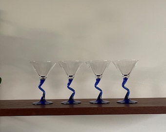 Set of 4 Memphis style zigzag wine glasses with blue base. Crystal quality glasses