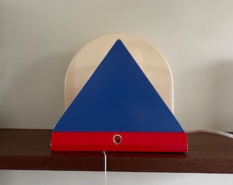 Memphis style 80's Ettore Sottsass Ikea wall lamp triangle.