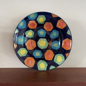 Vintage Memphis Stil Ikea „Protest“-Schale, 90er Jahre farbige Keramikschale, Obstschale von Ăsa Gray