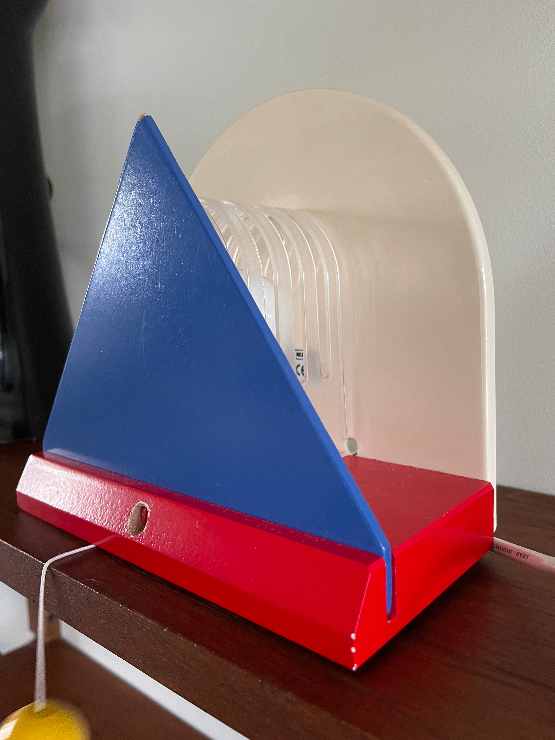 メンフィス スタイル 80 年代 Ettore Sottsass の IKEA ウォール