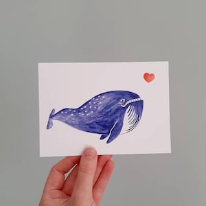 Impression de rorqual bleu avec coeur. Impression de baleine, art de pépinière, petits caractères, art d'aquarelle