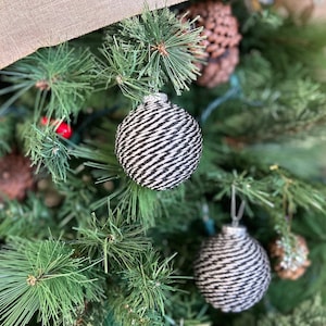 Black & White Farmhouse Ornaments | Twine Wrapped Ornaments | Jute Wrapped Ornaments | Rustic Farmhouse Decor | Christmas Ornaments