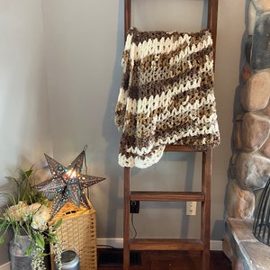 Vintage Farmhouse Blanket Ladder | Decorative Ladder | Rustic Wood Ladder | Towel Ladder | Quilt Ladder (Additional Colors Available)