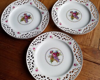 3 Art Nouveau dessert plates from Rösler for romantics