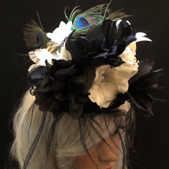 Victorian Black Mini Topper Covered in Black & White Silk  display picture 1
