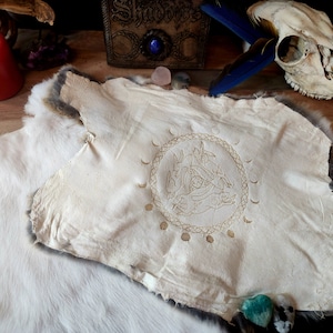 Celtic Triple Hare Rabbit Hide Altar Cloth – Pagan Ritual Centerpiece Mat – Genuine Fur (12&quot;–16″)