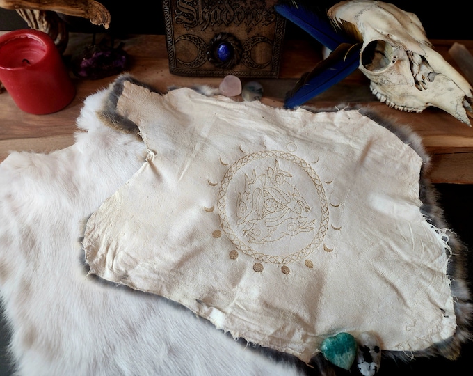 Celtic Triple Hare Rabbit Hide Altar Cloth – Pagan Ritual Centerpiece Mat – Genuine Fur (12"–16″)