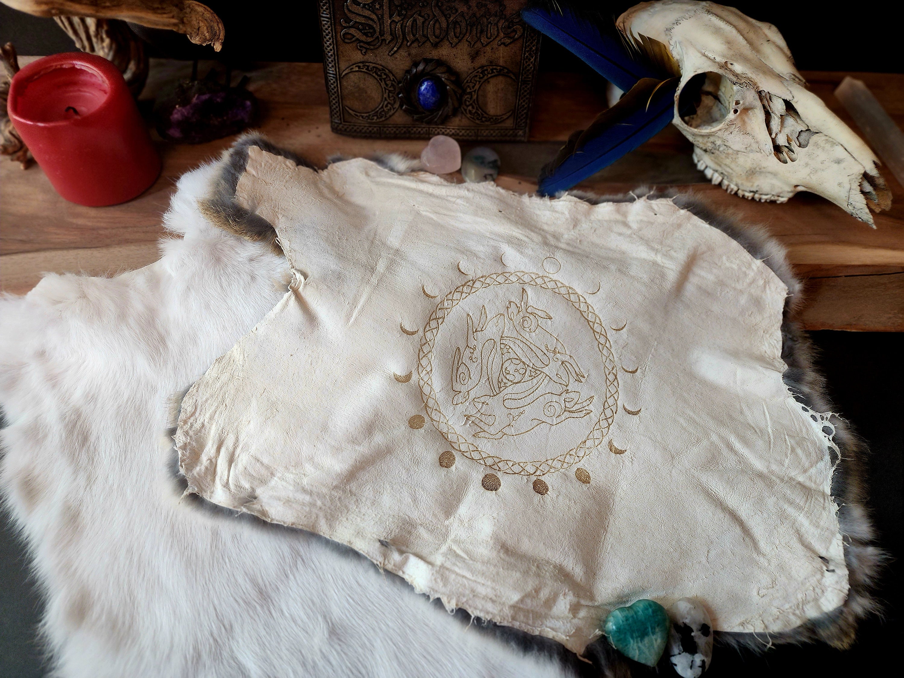 Celtic Triple Hare Rabbit Hide Altar Cloth – Pagan Ritual Centerpiece Mat – Genuine Fur (12"–16″)