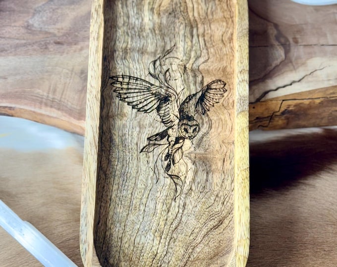 Flying Owl Hedwig Engraved Mango Wood Key Ring Wallet Coin Pagan Occult Witchy Spiritual Gift Idea Valet Tray Altar Decor Crystal Bowl Tarot