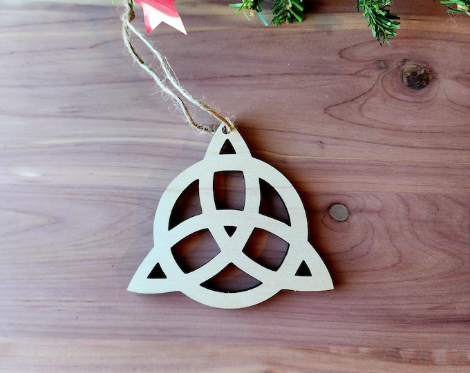 Triquetra Ornament | Witch Pagan Tarot | Maple Wood | Non-Religious | Hygge | Christmas Tree | Solstice Ritual | Yule Season | Viking