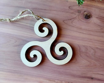 Triskele Ornament | Witch Pagan Tarot | Maple Wood | Non-Religious | Hygge | Christmas Tree | Solstice Ritual | Yule Season | Viking