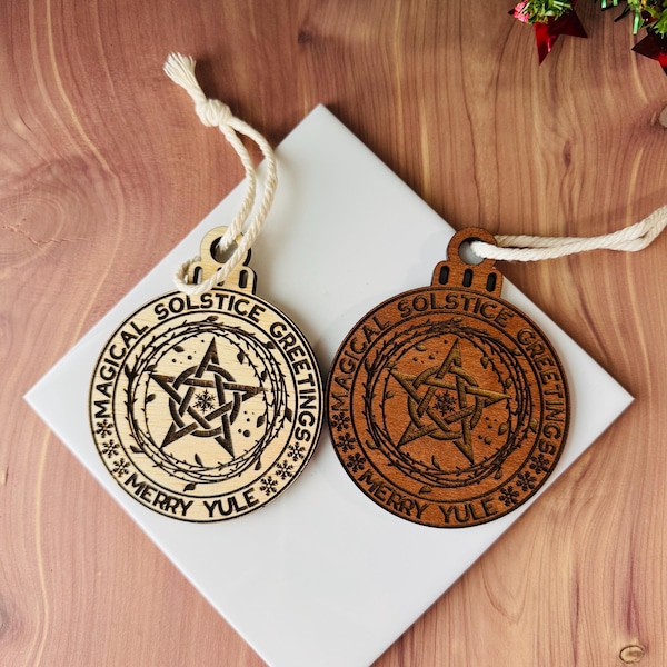 Adorno mágico de pentáculo del solsticio / Decoración navideña de madera de caoba