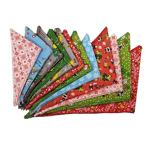 60 verschiedene WEIHNACHTEN / WINTER Tieback Hundepflege Bandanas / Groomers Großpackung