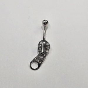 14k White Gold CZ Kiss Zipper 14g Belly Button Ring image 2