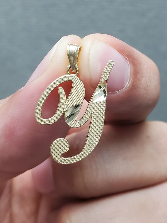 Y pendant deals in gold