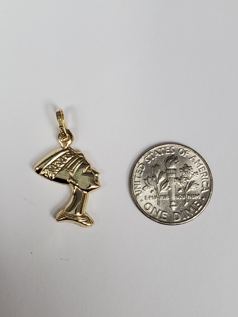 14k Solid Gold Italian Egyptian Queen Nefertiti Pendant image 3