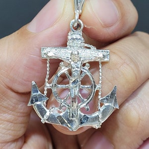 Seamans cross best sale pendant