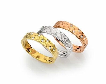 14k solid gold reptile skin design wedding band with 7 diamonds white yellow or rose gold