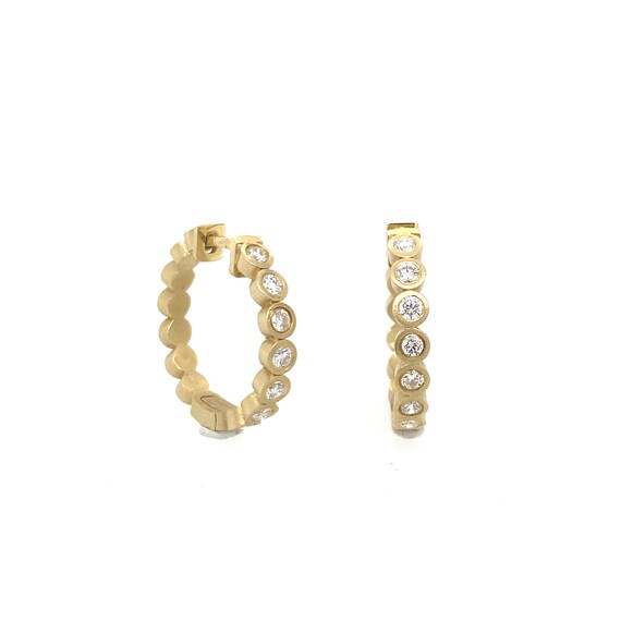 14k Yellow Gold Hoop Earrings With 14 Round Shape Flush Set