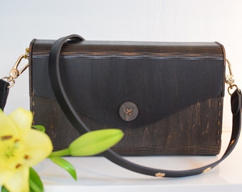 Black elegant wooden bag, black bag, black wooden bag, gift for her, casual with leather strap