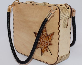 Clutch wooden bag with amber leaf, personalized with name, Gift idea for women bag handbag Closure wooden Evening bag supreme bag natural