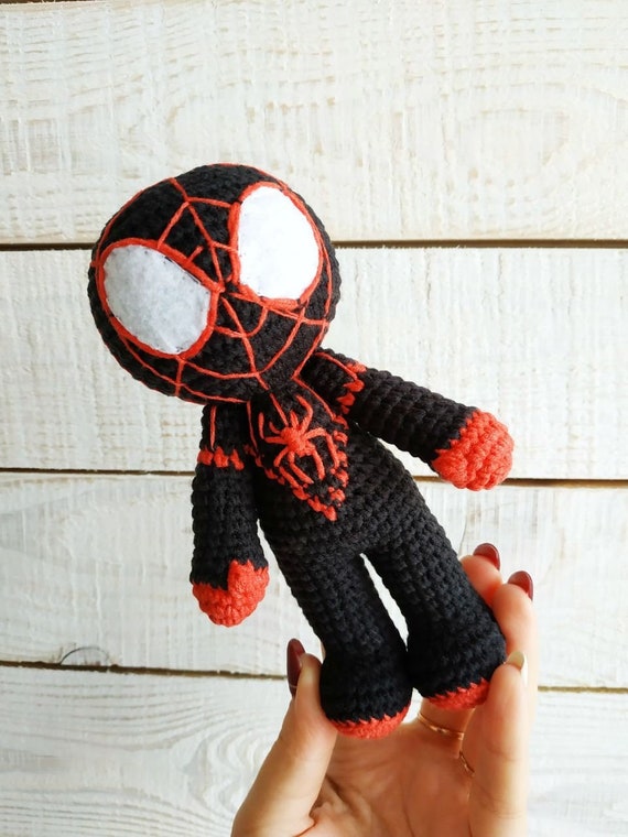 spiderman crochet doll