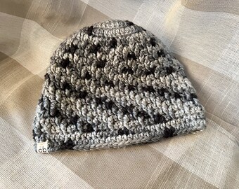 Crocheted Beanie Hat, Handmade Holiday Gift for Sister, Boho Winter Hat Gift for Mom, Chunky Knit Hat for Girlfriend, Stocking Stuffer, Gray