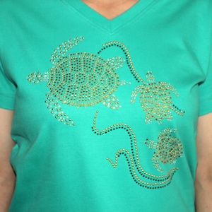 Rhinestone Sea Turtle Sea life Beach Aquarium Vacation Bling Summertime Ladies V-Neck Tee Shirt