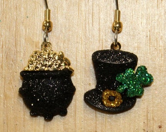 St Patricks Day Pot of Gold Hat with Shamrock Irish Clover Earrings Glittered and Bling