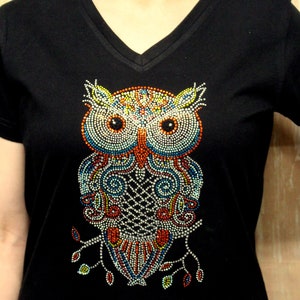 Rhinestone Colorful Retro Owl Bling Ladies V-Neck Shirt
