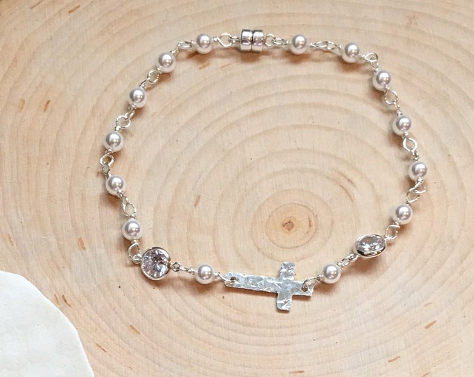 Silver everyday bracelet magnetic bracelet. Cross bracelet women magnetic clasp. Sterling Silver bracelet dainty bracelet or Christian gift.