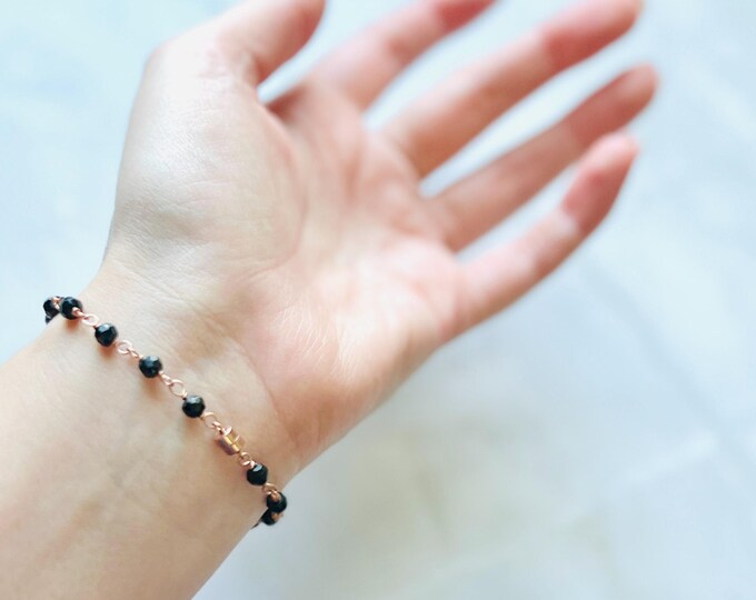Rose gold bracelet infinity bracelet. Black spinel dainty gold bracelet  with magnetic clasp. Infinity symbol magnetic bracelet.