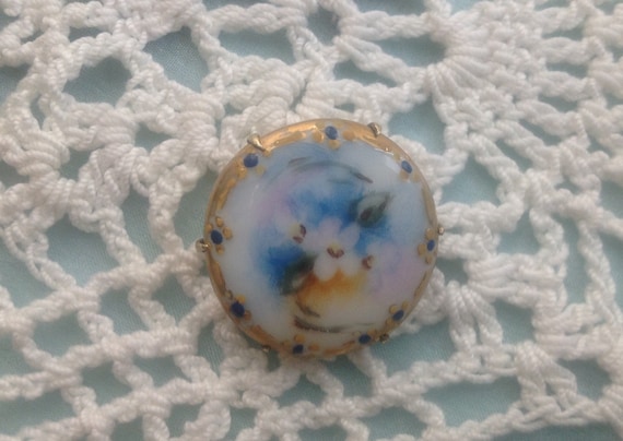Victorian Handpainted Floral Brooch - image 1