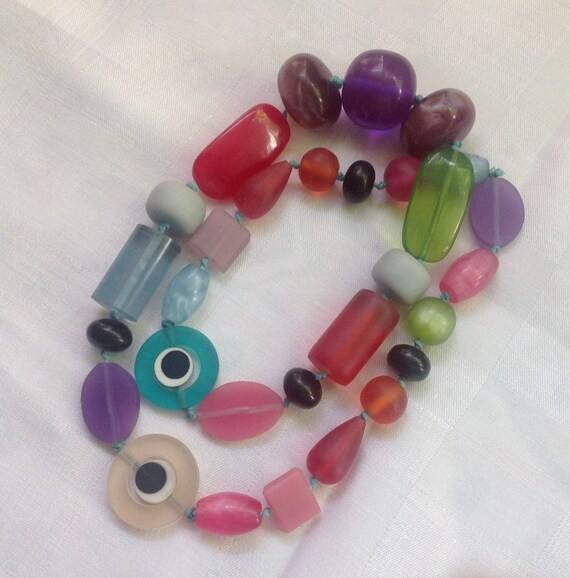 Chunky Summer Beaded Necklace Quality Resin - image 1