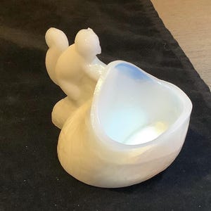 Milk Glass Squirrel - Etsy