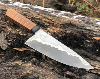 Bespoke chefs knife with high carbon san mai blade and rippled maple handle