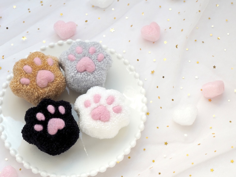 Pompom Kitty Paw Cat Lovers Cat Keychain Kitty Keychain Gift For Pet Lovers Pompom Keychain Paw Keychain
