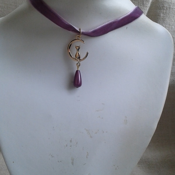 collier ras de cou "ruban velours violet et chat doré"