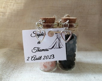 guest gift, set of 20 small bottles with heart filled with himalaya salt and pepper