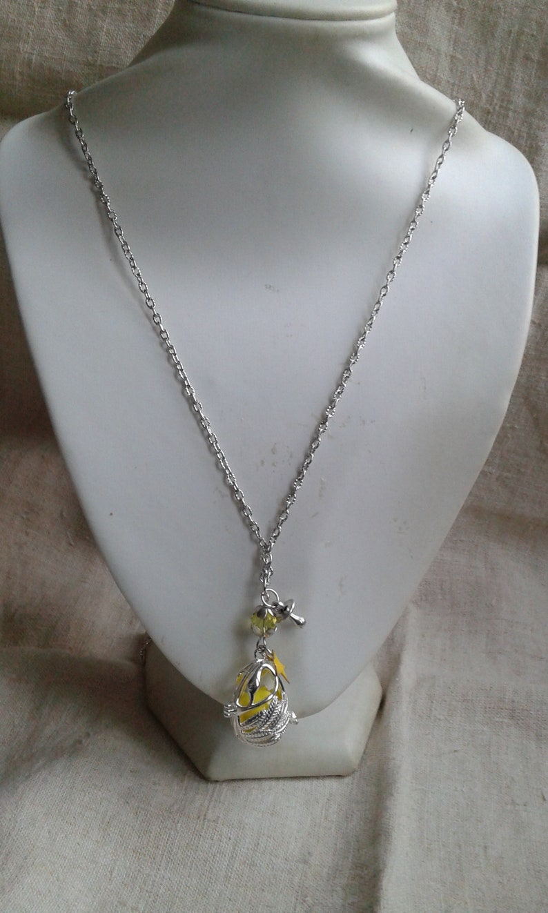pregnancy bola necklace swan and yellow star