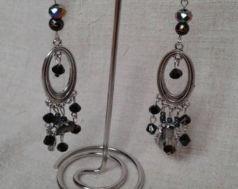 boucles d'oreilles "petites perles noires"