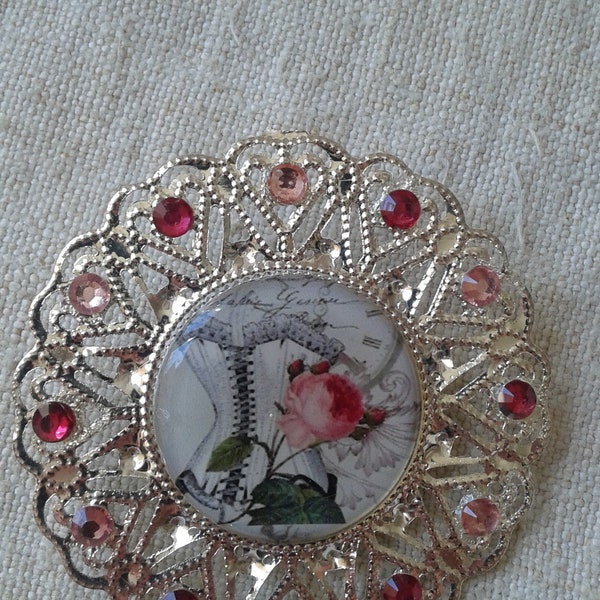 broche "corset romantique à la rose"