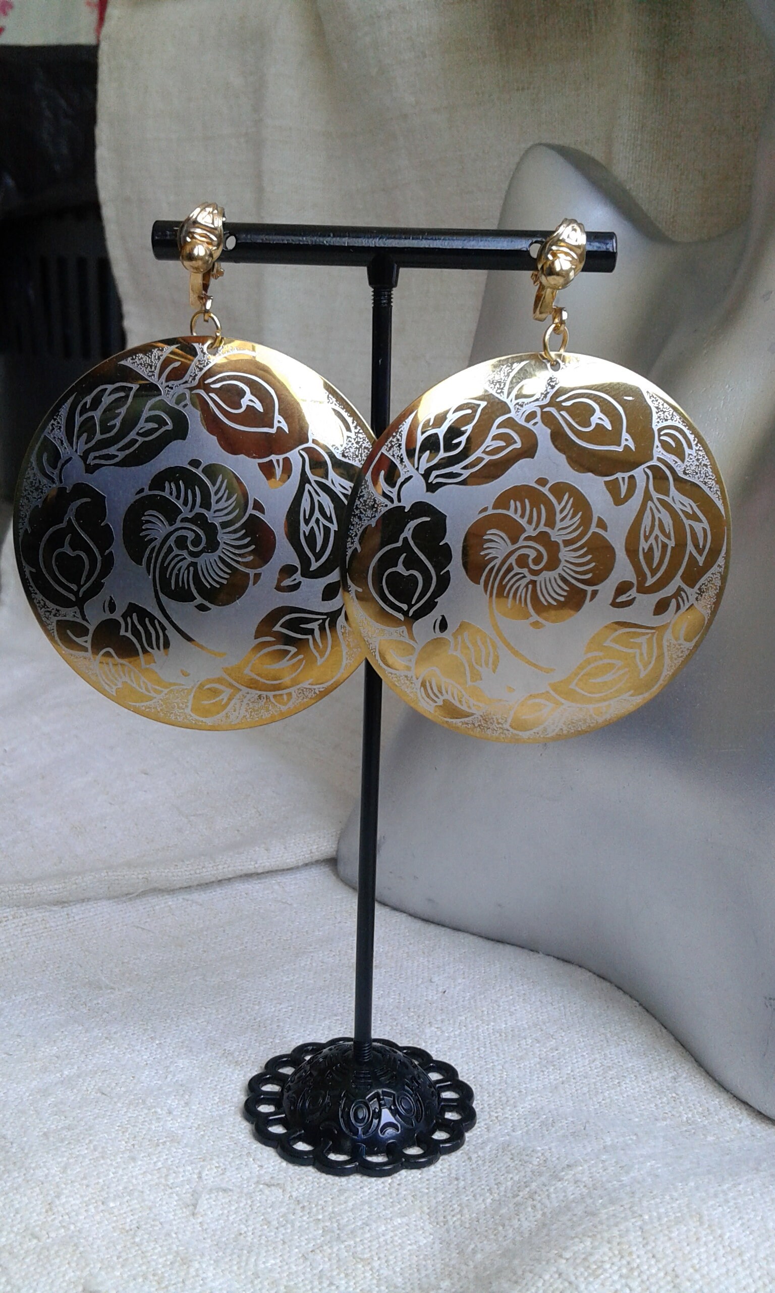 Boucles d'oreilles émail et laiton doré