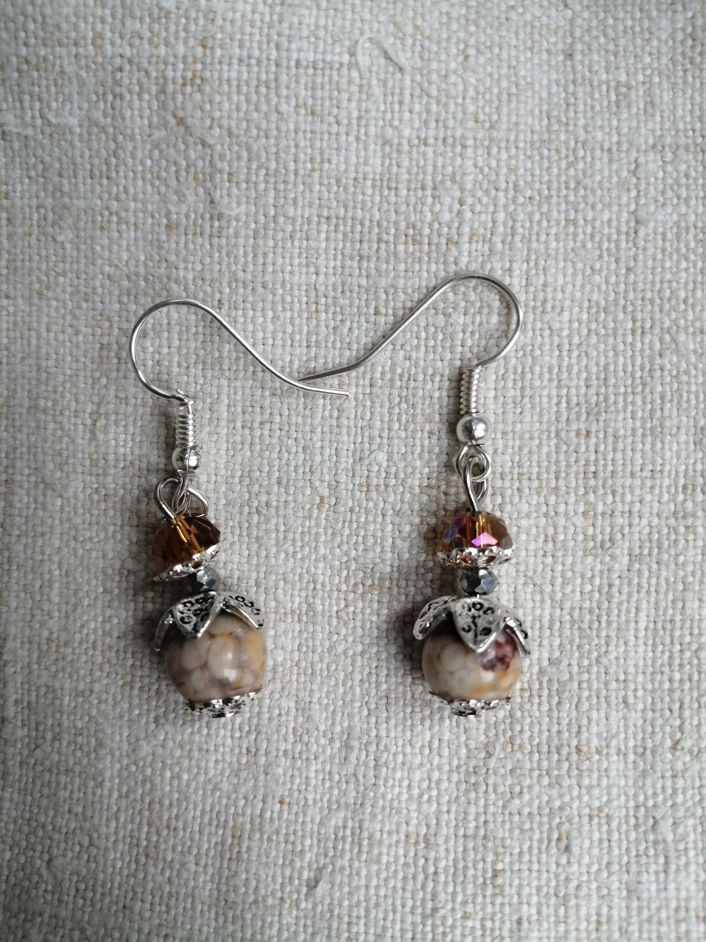 earrings in gem beads, of your choice